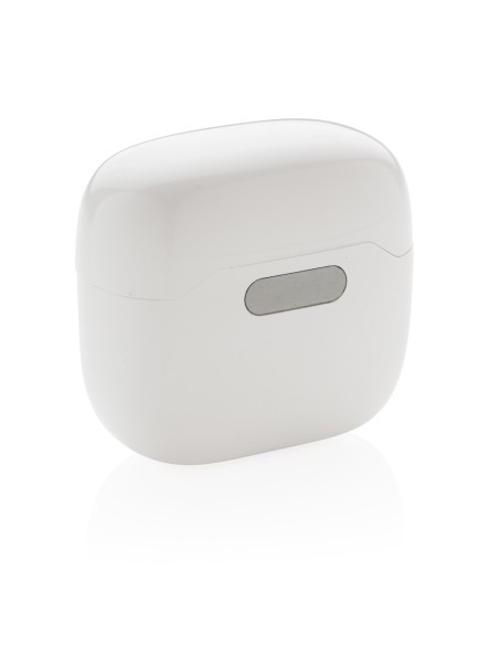 Auriculares TWS en estuche de carga esterilizante UV-C