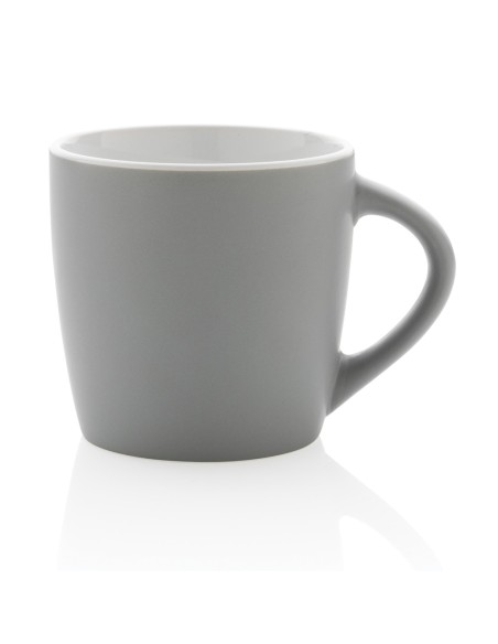 Taza de cerámica con interior de color