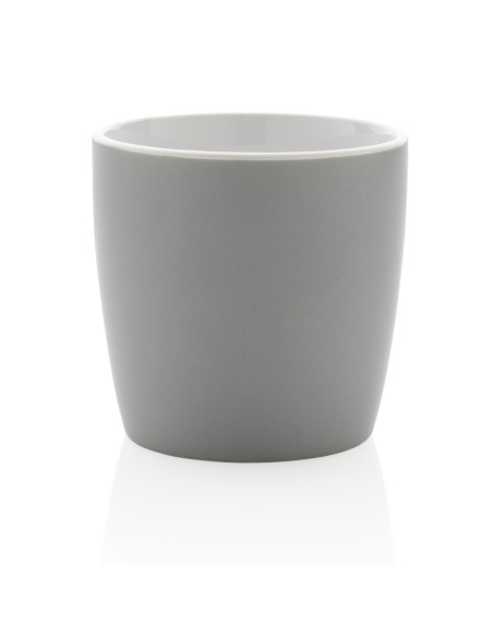 Taza de cerámica con interior de color