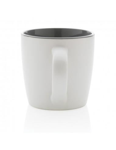 Taza de cerámica con interior de color