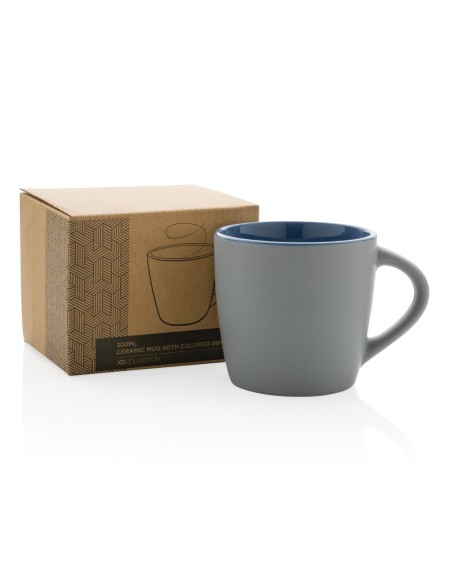 Taza de cerámica con interior de color