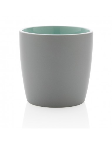Taza de cerámica con interior de color