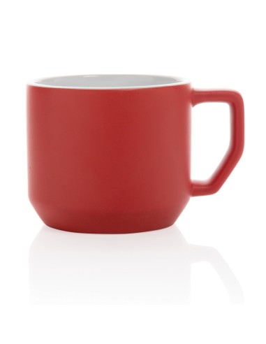 Taza de cerámica moderna