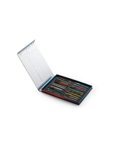 SIGNATURE WRITING SHOWCASE Muestrario con 20 boligrafos metalicos