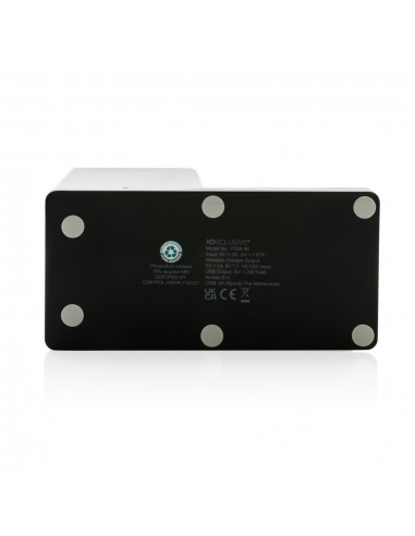 Cargador Ontario 10W de plástico reciclado y RCS