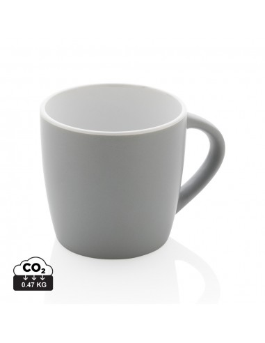 Taza de cerámica con interior de color