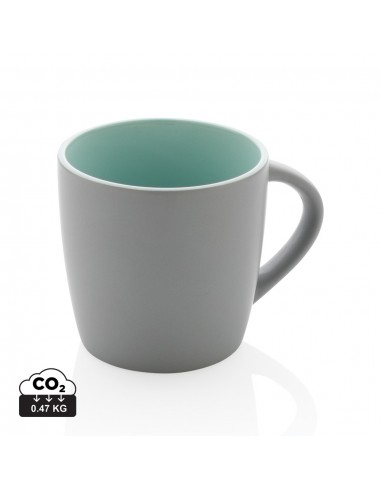 Taza de cerámica con interior de color