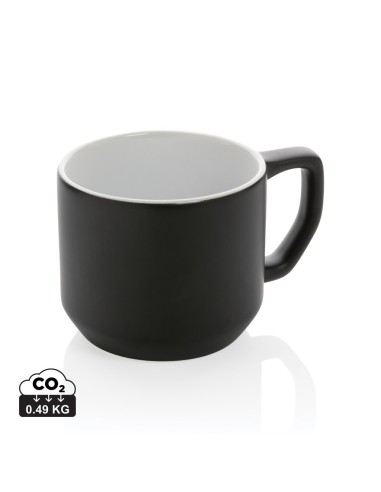Taza de cerámica moderna