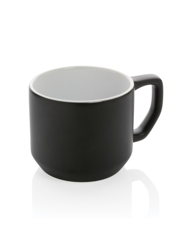 Taza de cerámica moderna