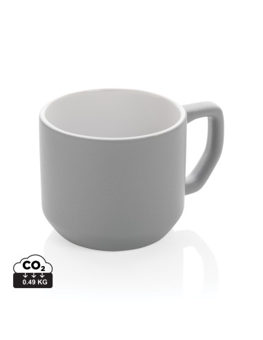 Taza de cerámica moderna