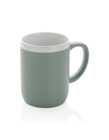 Taza de cerámica con borde blanco
