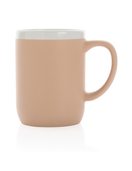 Taza de cerámica con borde blanco
