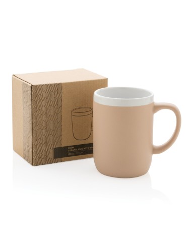Taza de cerámica con borde blanco